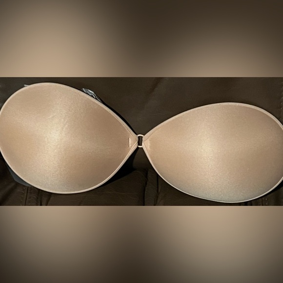Victoria Secrets PINK backless bra lightly lined size D/DD - Picture 1 of 3